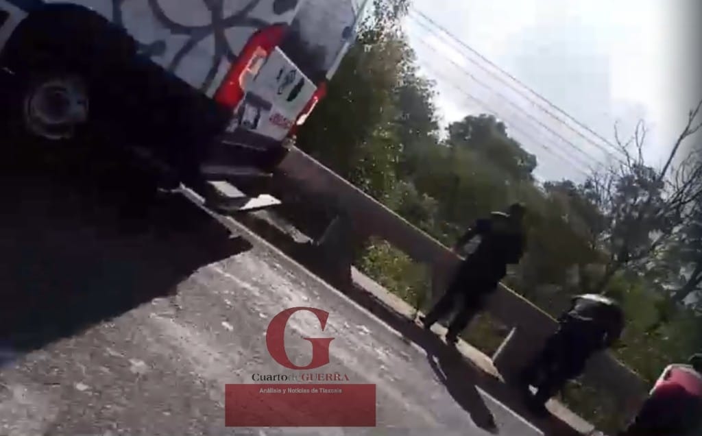Evitan tragedia en puente de San Benito, Yauhquemehcan: Intervención de Policía y PC salva la vida a un hombre